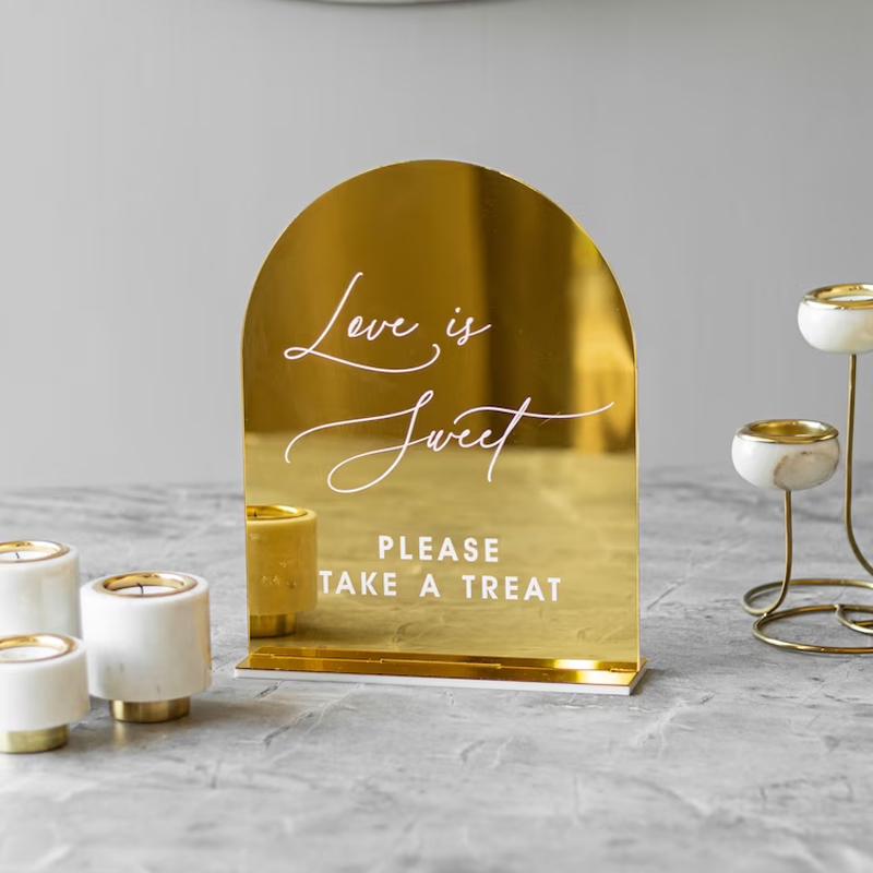 Set Of 4 Wedding Signs,In Lovi - Table Number Gold avis et prix